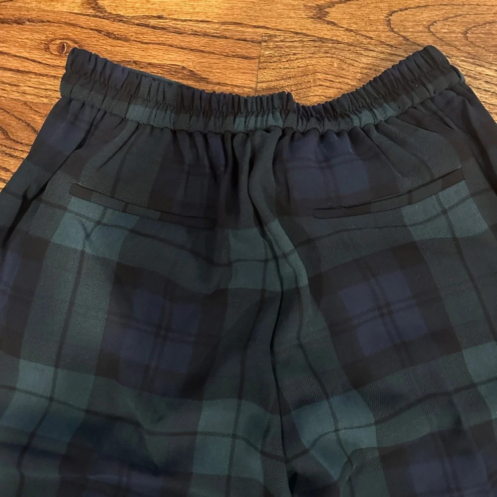 JCrew Jamie Pant. Christmas plaid - Picture 2 of 5